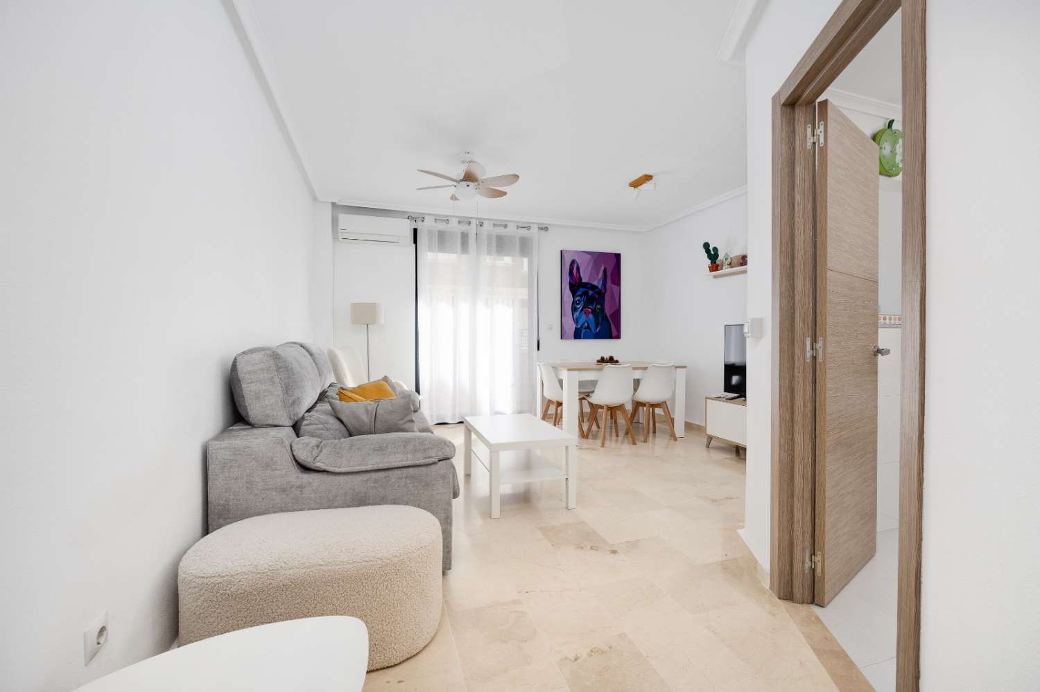 Apartamento reformado cerca del mar