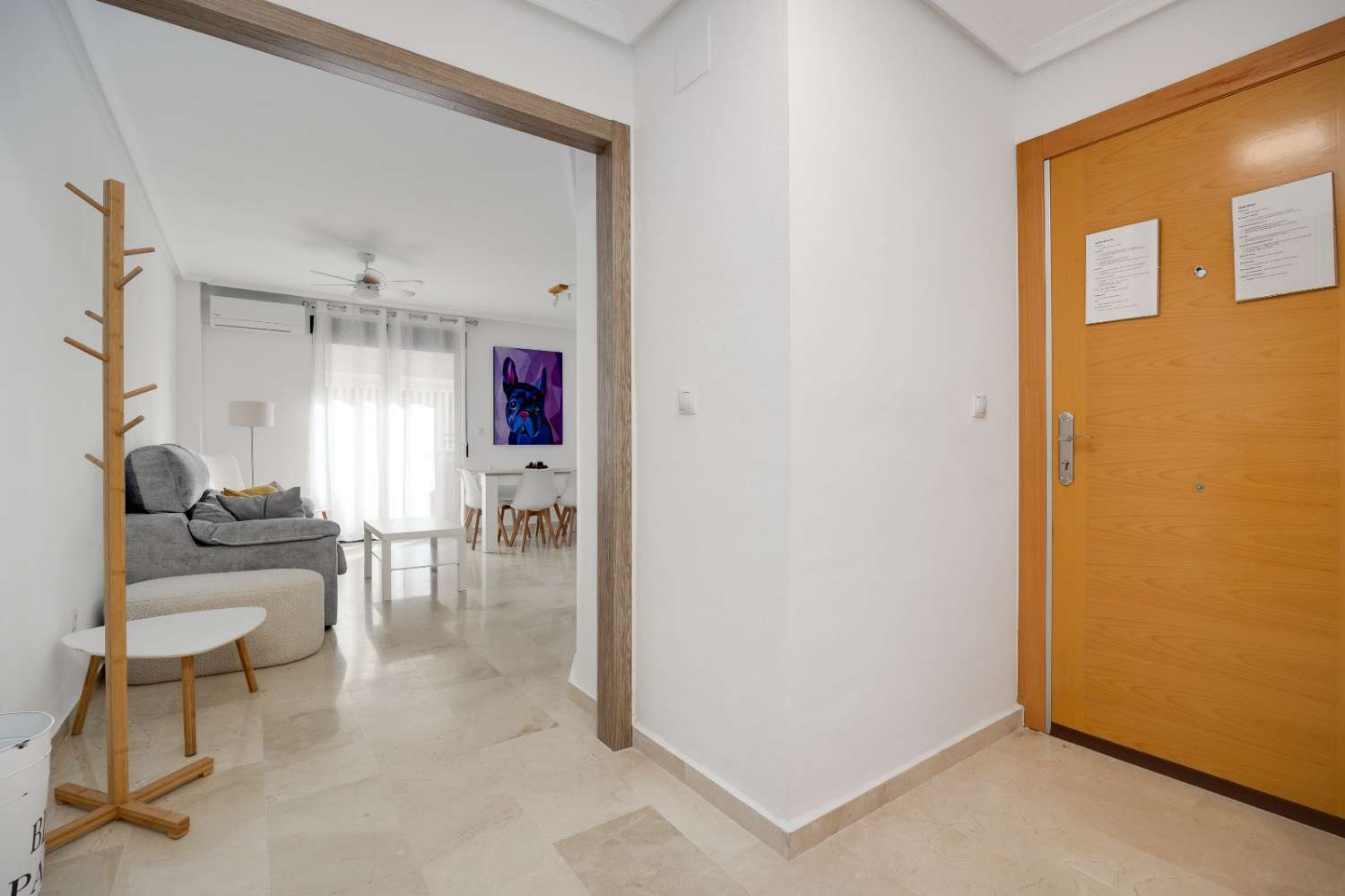 Apartamento reformado cerca del mar