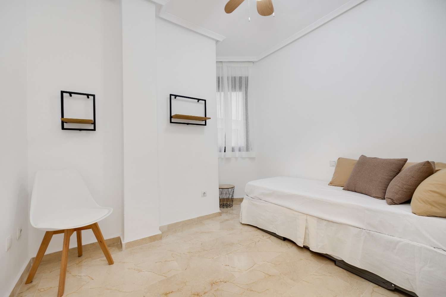 Apartamento reformado cerca del mar