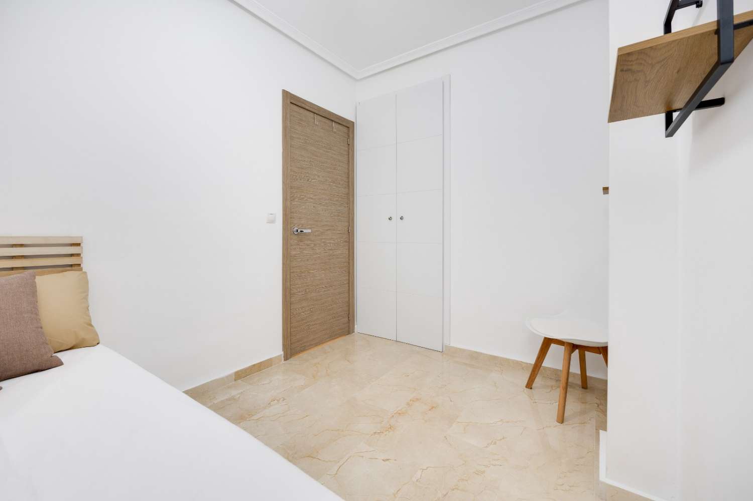 Apartamento reformado cerca del mar